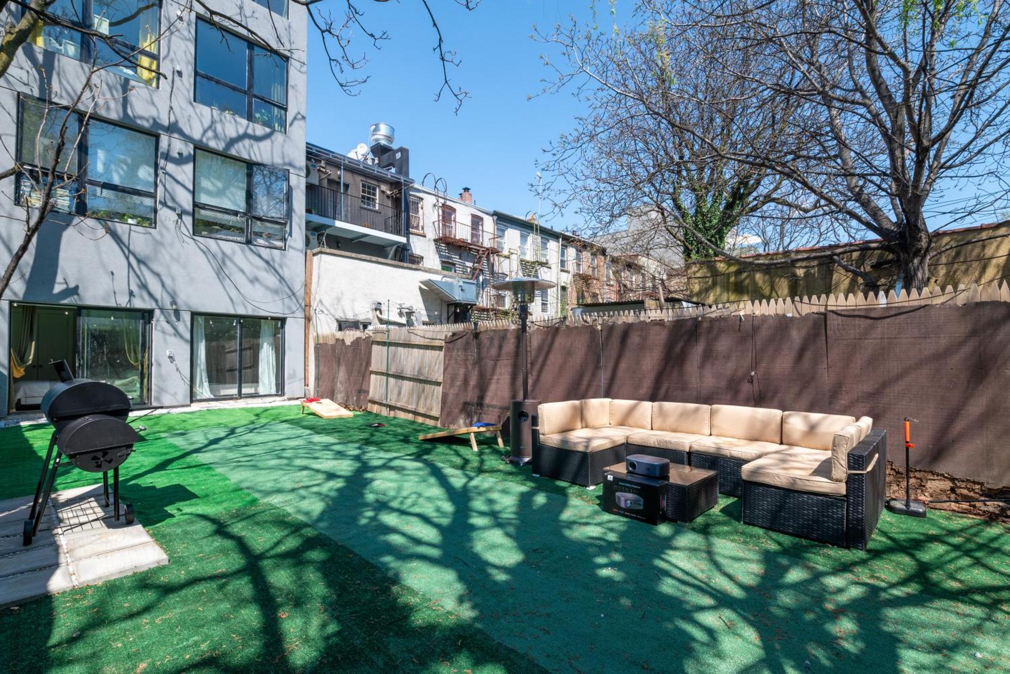 Charming 2Br Bkyrd Near Williamsburg Apartment New York Exterior photo